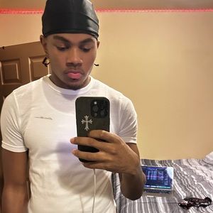 Meet your Posher, Langston